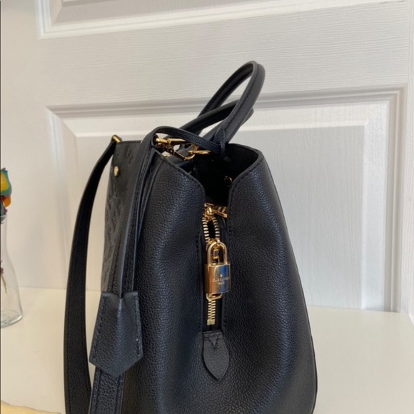 Louis Vuitton BagMontaigne MM - Picture 6 of 7